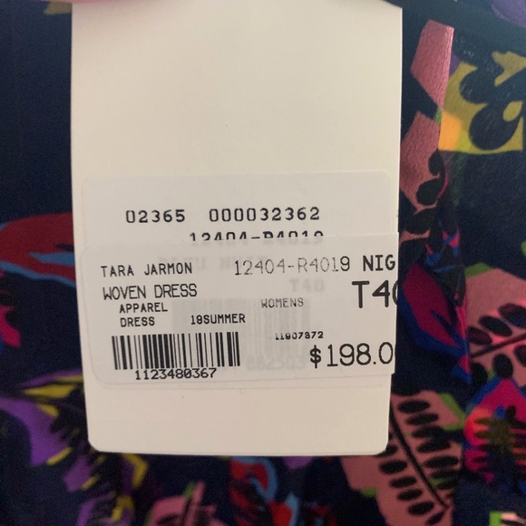 Woven Dress - Picture 6 of 7